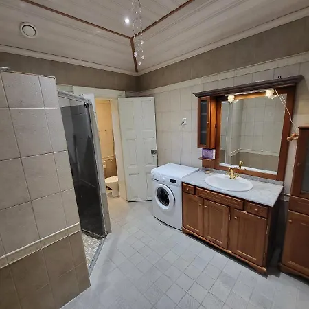 Kirstulan Kartanon Paeaerakennuksessa Sijaitseva Hieno